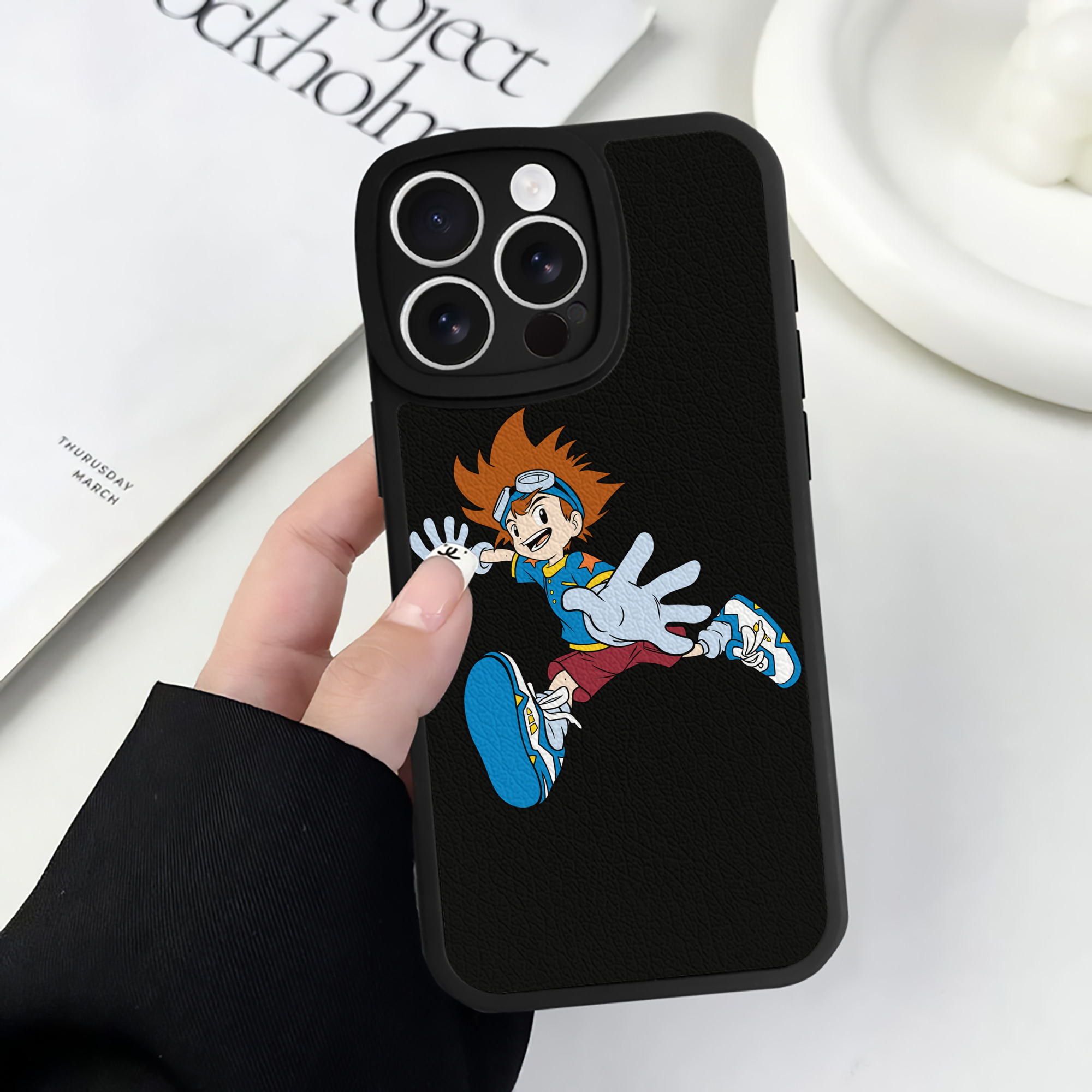 （画像用） Digimon デジタルモンスター/デジモン 【iPhone 16シリーズ対応】シリコンスマホケース（レザー調） 材質：シリコン